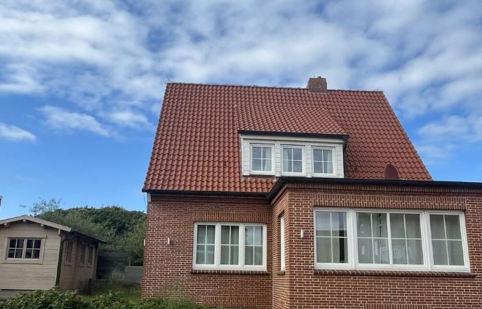 Haus Amrum - Located East Village on the Dunes: FeWo Look, Book, Experience*