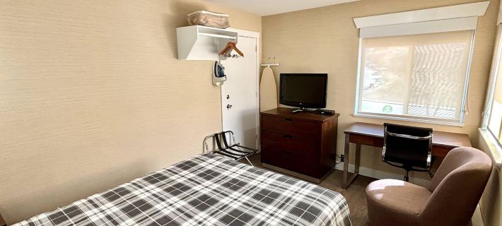 Rodeway Inn & Suites Hotels in Kamloops