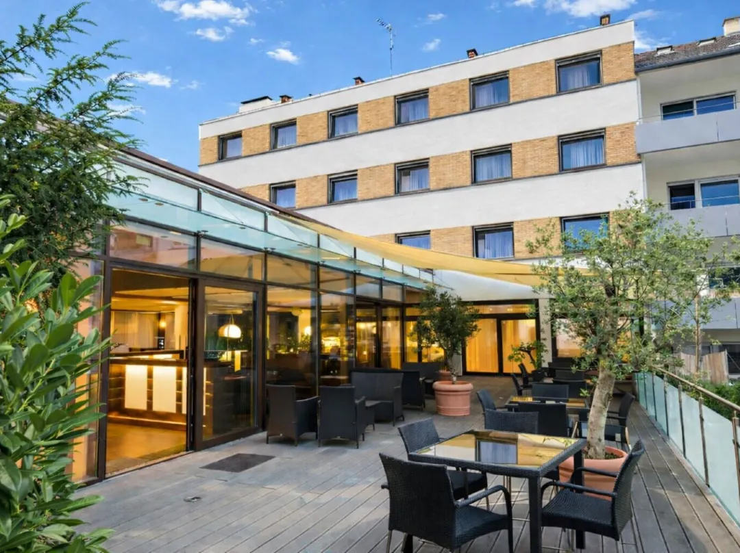 Luna Inn - Stuttgart