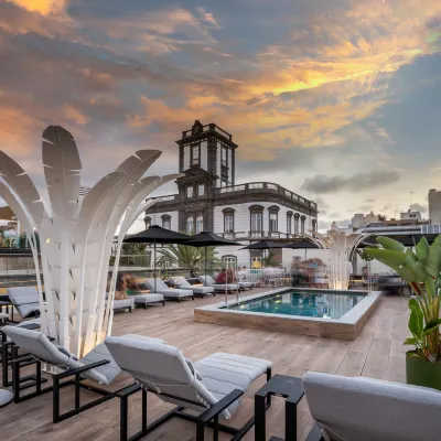 Boutique Hotel Cordial la Peregrina Hotels near Calle Triana