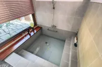 Happiness on Jacuzzi Private Pension