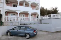 Apartments Iva - Homestays