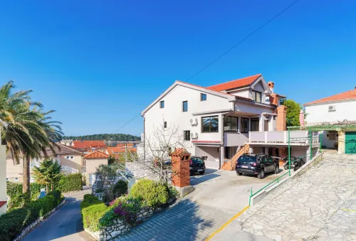 Apartment Albina