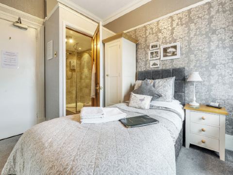 Glendale Guest House