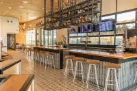 voco THE TUXON by IHG - bar