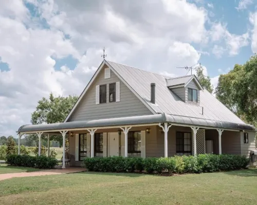 Emma's Cottage Vineyard Hotels in Lovedale