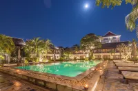 Riverside Boutique Resort, Vang Vieng - С бассейном