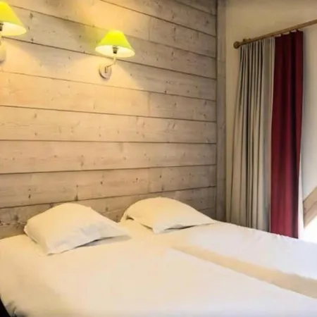 Selection Apartment 1 bedroom (7 people) Отели рядом с достопримечательностью «Куршевель 1650»