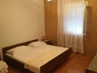 Apartments Soline Hotele w: Drasnice