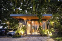 Guru Giri Forest Cabin Studio Villa (Include Breakfast) - Wifi