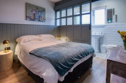 Tide & Tee - 2 Bedroom Apartment - Penally - Tenby - 4-Star