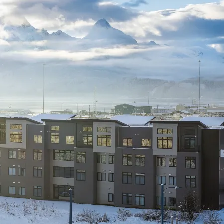 Chugach Naswik Suites