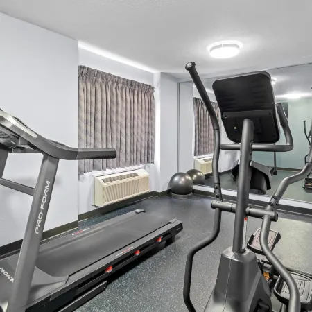 Days Inn & Suites by Wyndham DeSoto