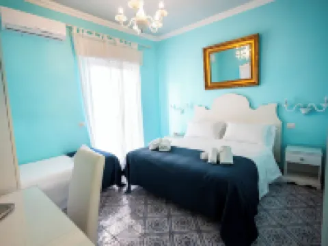 Hotel Villa Nefele Hotele w: Giardini Naxos