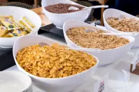 Holiday Inn Express BIRMINGHAM - STAR CITY by IHG - Breakfast
