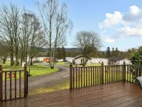 4 Bed House - Sleeps 9 - Hottub - Parking Hotéis em Moffat