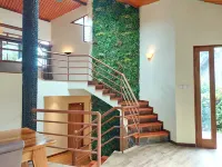 Villa 4-Br Klub Bunga No. 8 Batu Malang - spa