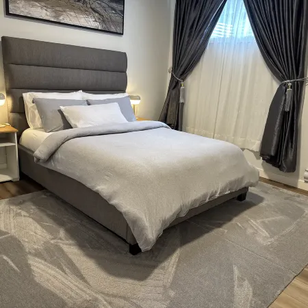 Five‑Star Inspired Private Suite- Downtown Access