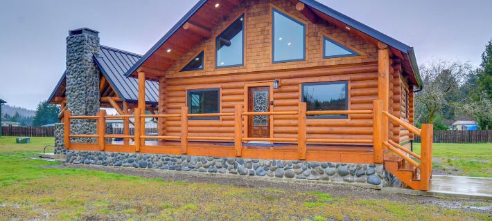 Pavilion w/ Hot Tub! Trybett Cabin 2 in Forks Hotéis em Forks