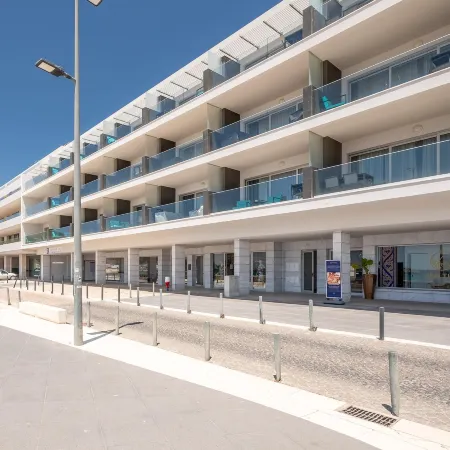 GuestReady - Golden sea view retreat