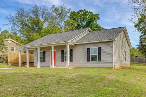 Peaceful Spartanburg Home Base, 6 Mi to Dtwn! - Country Houses