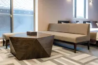 Grand Base Mojiko Ekimae