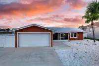 Dolphin Whispers - 1018 Silver Palm Way 3 Bedroom Home