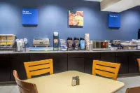 Econo Lodge Ankeny - des Moines - Frühstück