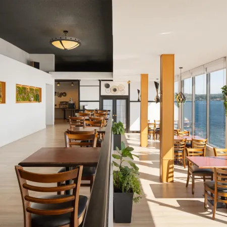 Anchor Inn and Suites