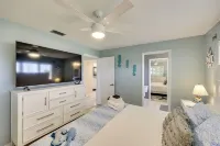 Spacious Punta Gorda Home w/ Private Pool & Views! - Bãi đậu xe