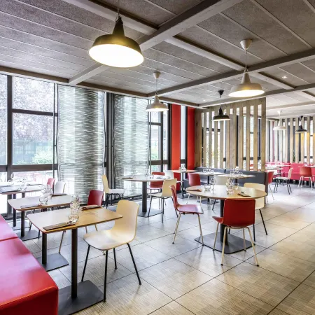 Ibis Bourges