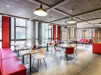 宜必思布爾日酒店 - 早餐