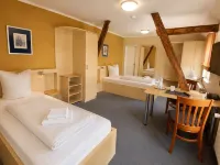Wos Hotel Hotels near Uedding