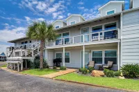 3BR Condo on the Bay w/ Pool and Perks - Bintang 3