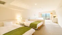 Livemax Resort Atami Forest - Pools