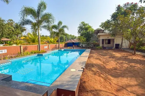 Lahari by Hireavilla - Chic 4BR Beachfront Villa - 4-Star