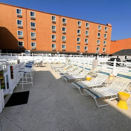 Oceanic Hotel