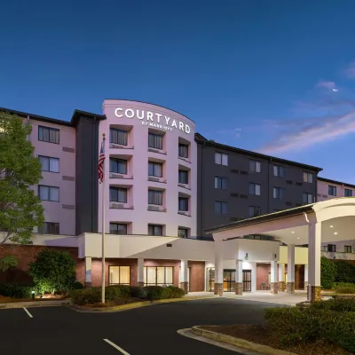 Courtyard Atlanta Buford Mall of Georgia Hotels near Old Peachtree Market Place