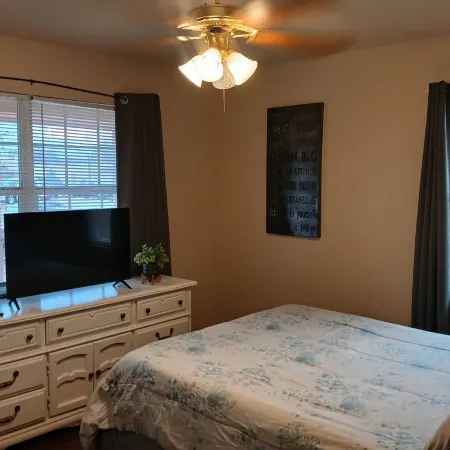 Perfect For Travelers and Traveling Nurses Near I-20