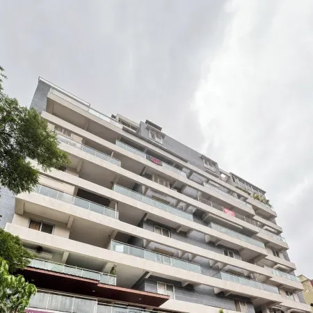 Hotel Nestoria Corporate Services Aparts Отели рядом с Аэропорт Логеджаон