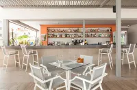 Blue Lagoon City Hotel - bar