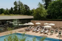 Cowley Manor Experimental - piscina