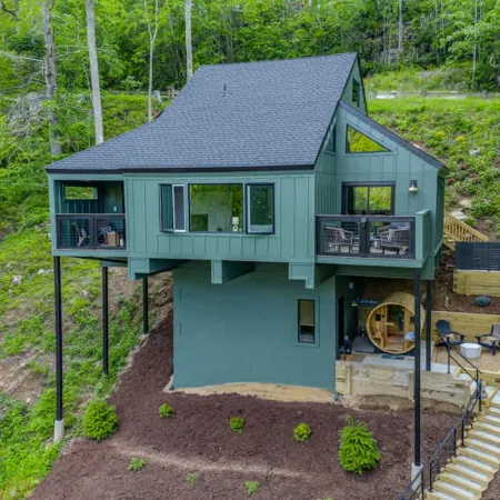 Sleeps 10 Stunning Views Private Sauna Fireplace