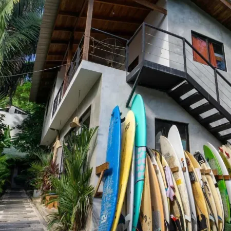 Cabinas Playa Surf Hostel