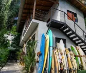 Cabinas Playa Surf Hostel - 2 étoiles