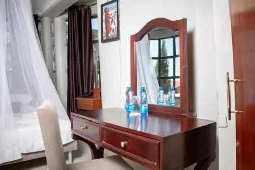 The Breeze Hotel, Busia - 2-Star