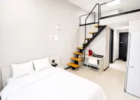 Naju Duplex Residence Hotel - Bãi đậu xe