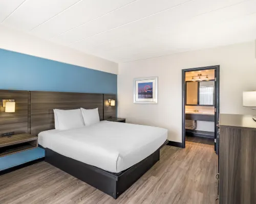SureStay Hotel by Best Western Virginia Beach Royal Clipper Hotels near Navy Seal Monument