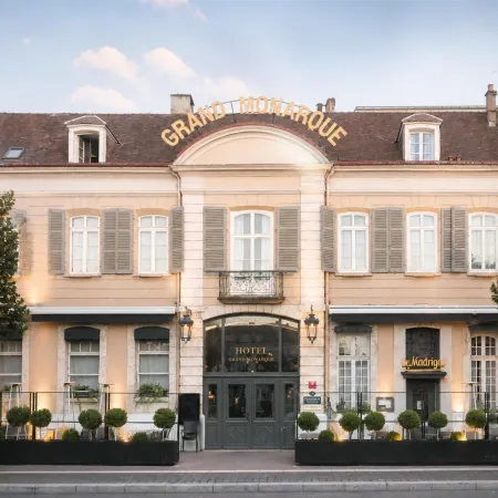 Best Western Premier Grand Monarque Hotel  Spa