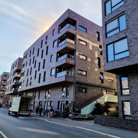 Charming Sørenga Apartment Waterfront Views & City Comfort